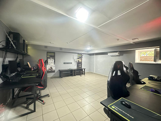 Купить  помещение свободного назначения