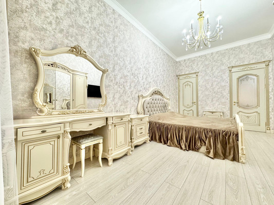 Купить 4-комнатную квартиру