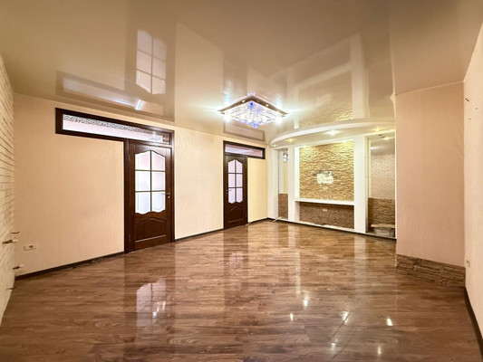 Купить 4-комнатную квартиру