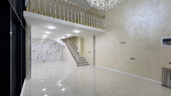 Снять  помещение свободного назначения