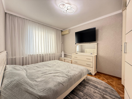 Купить 4-комнатную квартиру